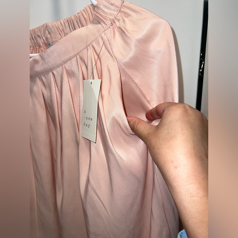 Elegant Pink Skirt - Picture 6 of 10